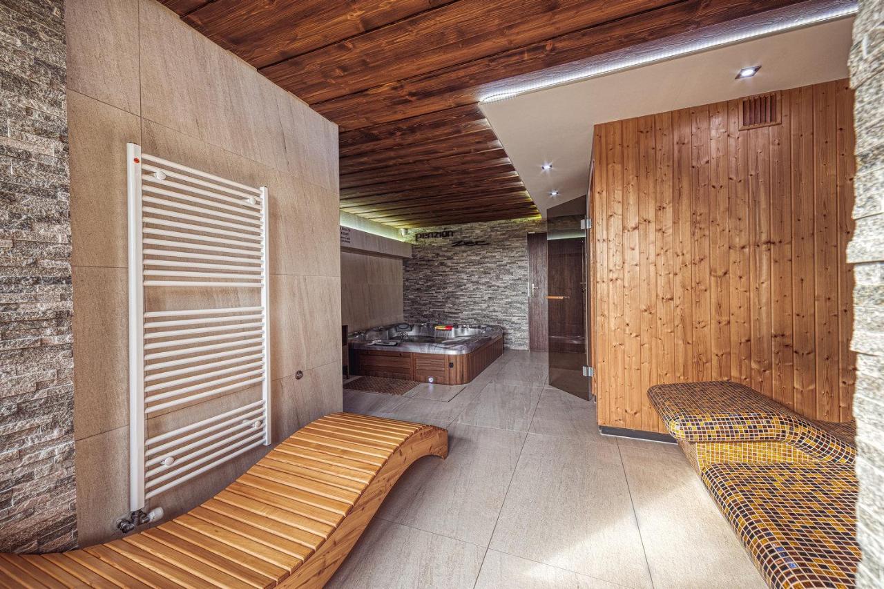 Zet - Penzion & Wellness Vysne Ruzbachy Exterior photo